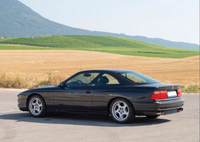 1994 BMW 850 CSi vue trois quarts arrière gauche - London Auction