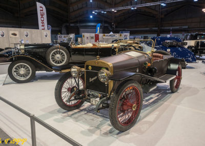 Hispano-Suiza Alphonse XIII et H6 C Torpedo dans le Hall A d'Avignon Motor Festival.
