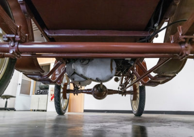1909 Rauch & Lang Electric Coupé arbre de transmission du moteur électrique sur les roues arrière.
