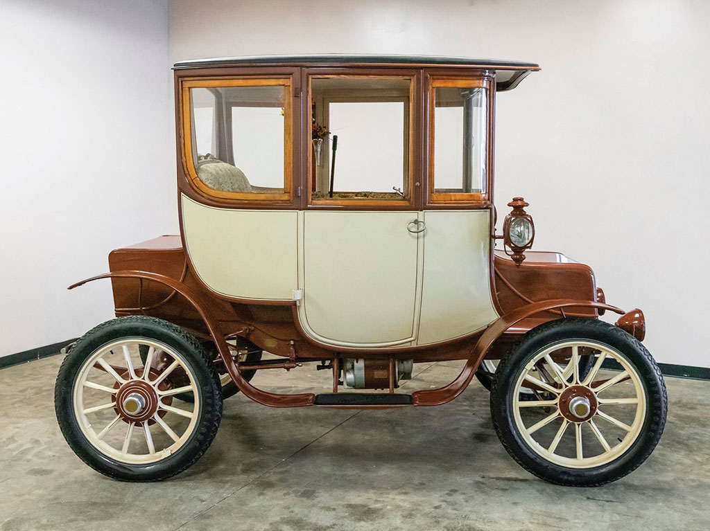 1909 Rauch & Lang Electric Coupé une calèche électrique. 1909 Rauch & Lang Electric Coupé une calèche électrique.