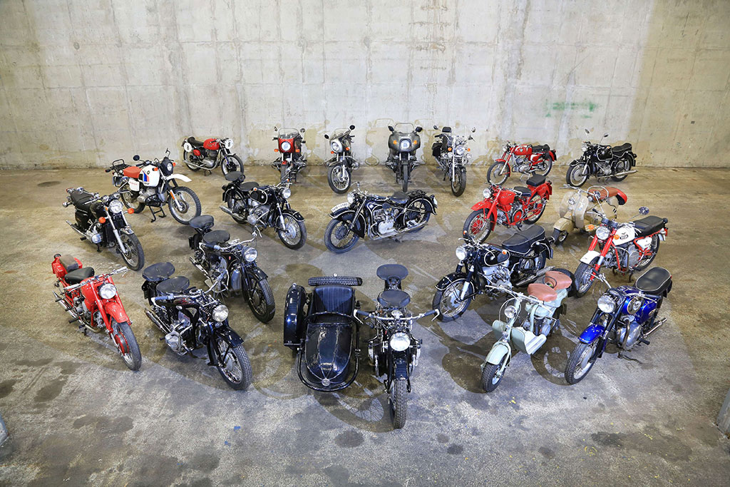 Importante collection européenne de 43 motocyclettes.