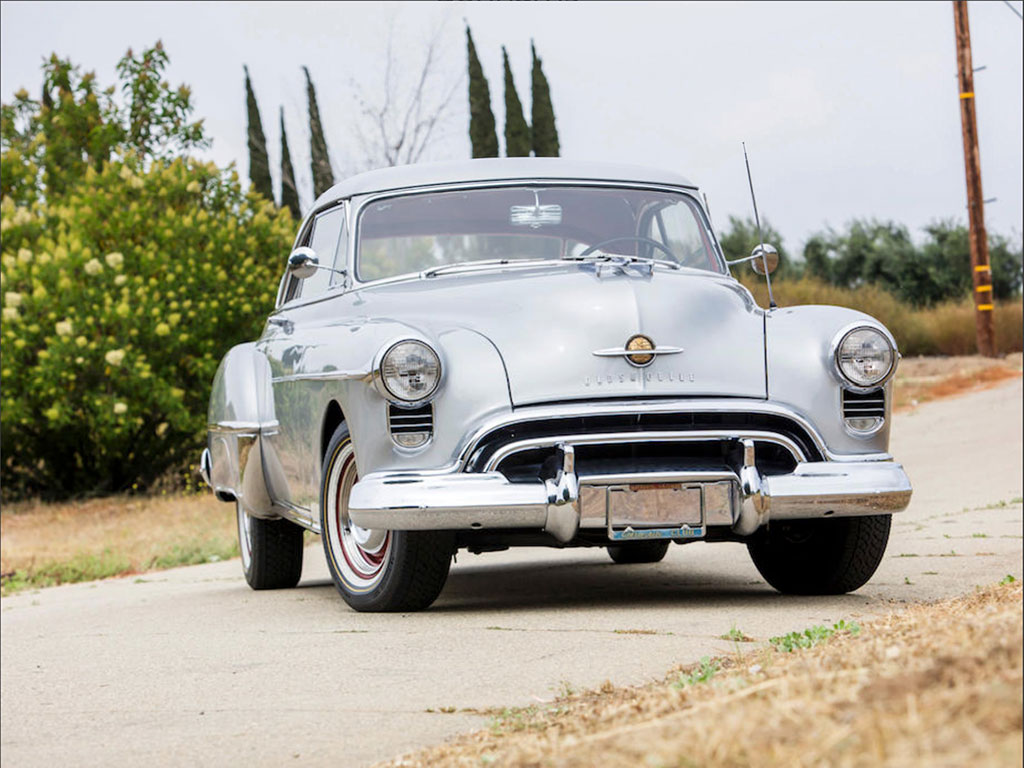 1950 Oldsmobile 88 Holiday Coupé - CHF 24-000 - 34 000 1950 Oldsmobile 88 Holiday Coupé - CHF 24-000 - 34 000