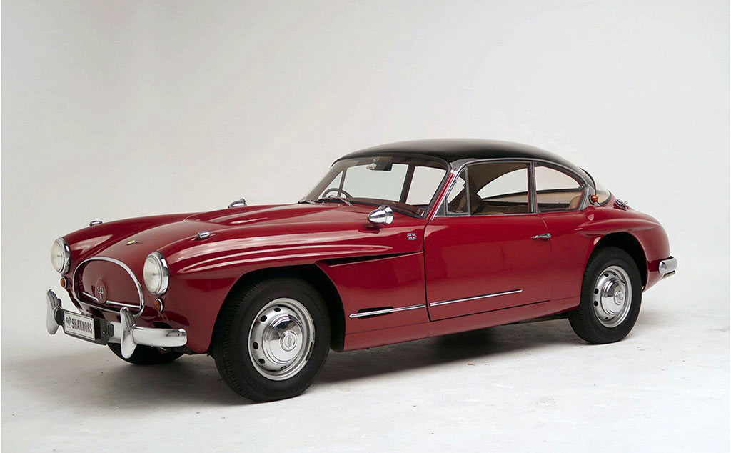 1959 Jensen 541R Coupé rare et originale deux exemplaires en Australie estimation AUD 60,000-75,000. 1959 Jensen 541R Coupé rare et originale deux exemplaires en Australie estimation AUD 60,000-75,000.