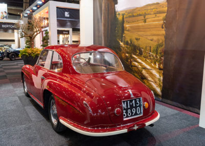 1949 Ferrari 166 Inter Coupé vue trois quarts arrière gauche.