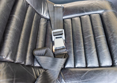 1974 Citroën SM, les ceintures de sécurité sont d'une autre époque.