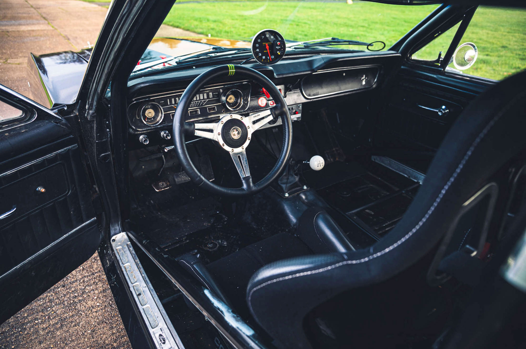 1965 Ford Mustang 289 Sport Coupe Race Car poste de pilotage.