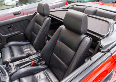 1991 BMW M3 E30 Cabriolet sièges Recaro en cuir.