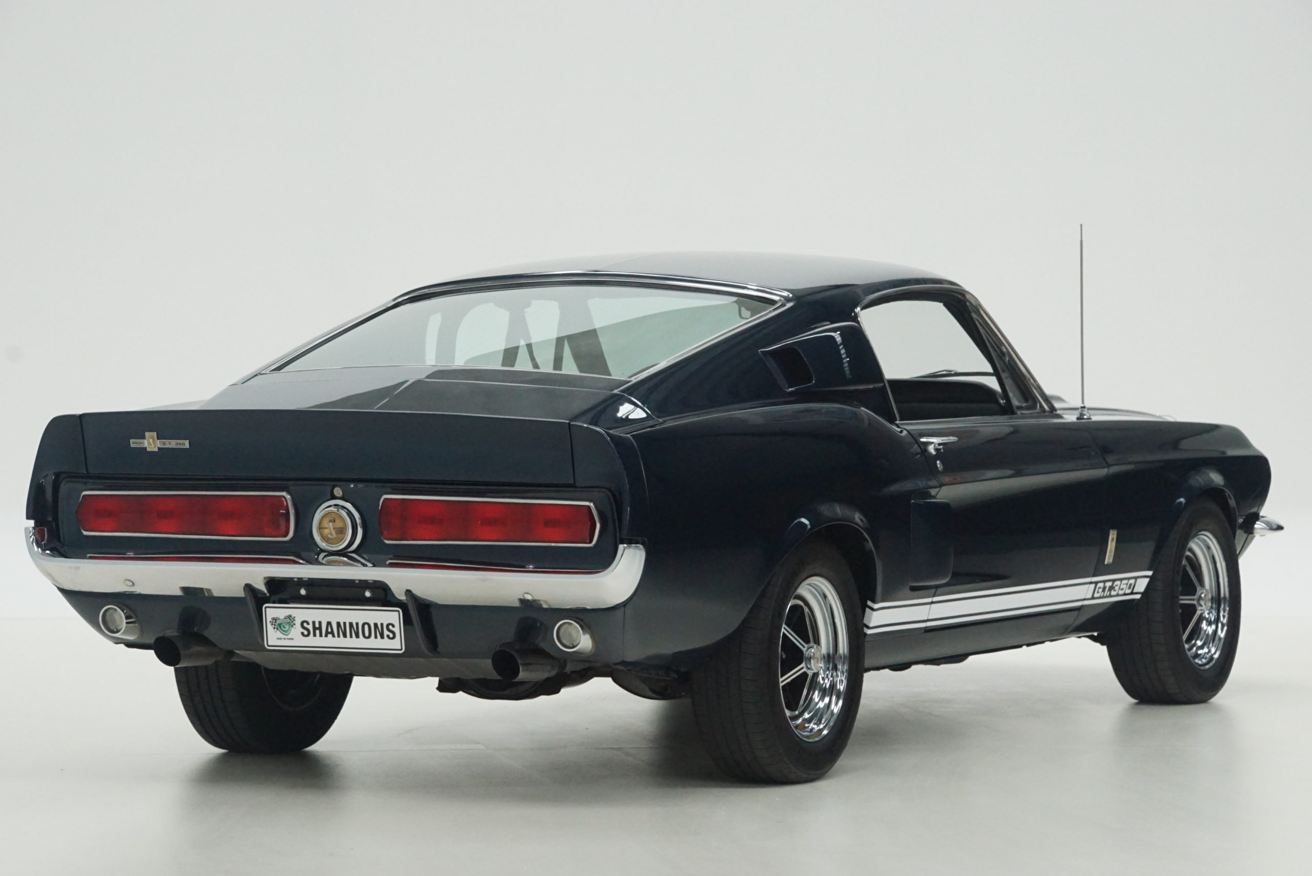 1967 Shelby Mustang GT350 Fastback trois quarts arrière droit - Shannons Auctions avril 2021.