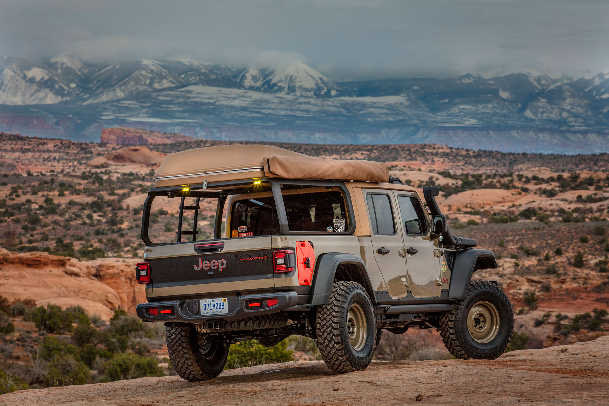 2019 Jeep Gladiator Wayout la tente est installée au-dessus de la benne - Moab Easter Jeep Safari.