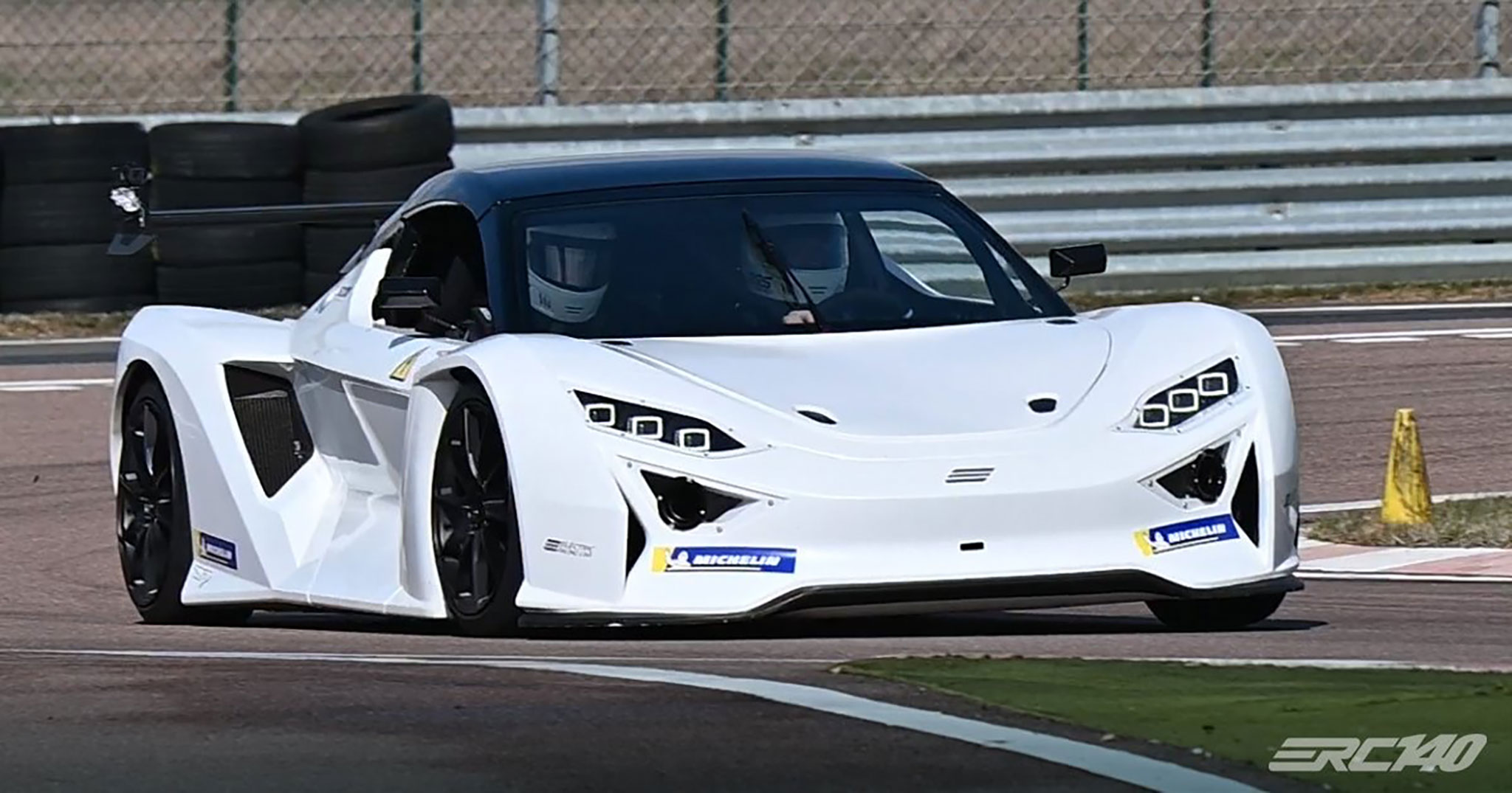 Prestige Auto Beaune Un salon automobile haut de gamme