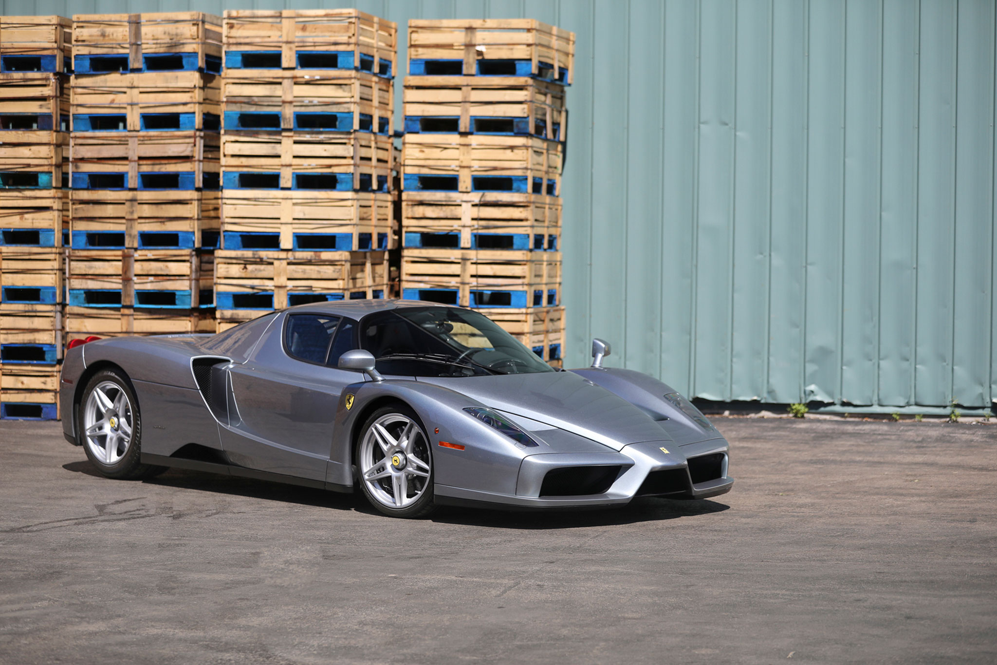 2004 Ferrari Enzo - estimation $US 3.5 à 4 millions - Pebble Beach Gooding & Company.