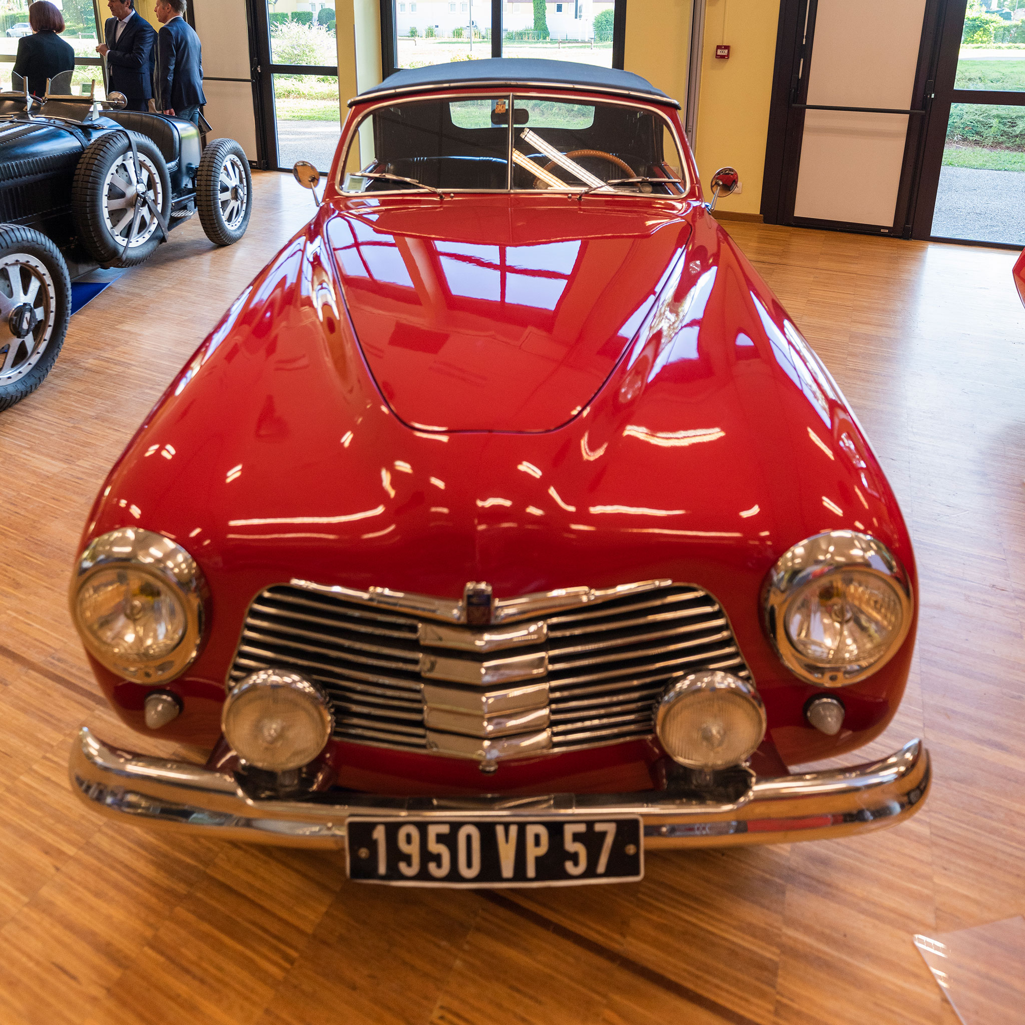Simca 8 Sport cabriolet 1949 - Prestige Auto Beaune 2022.