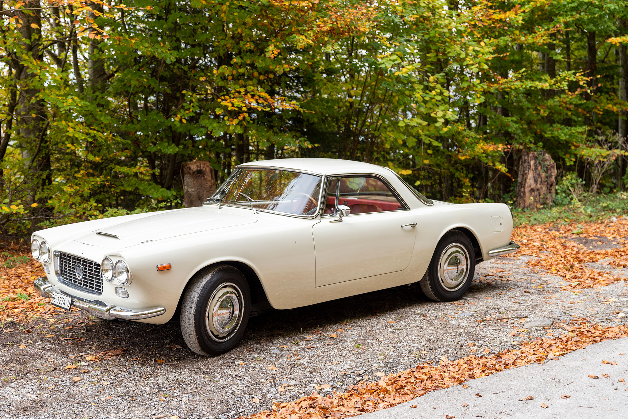 1961 Lancia Flaminia 2500 GT Touring une certaine ressemblance avec la Maserati 3500.