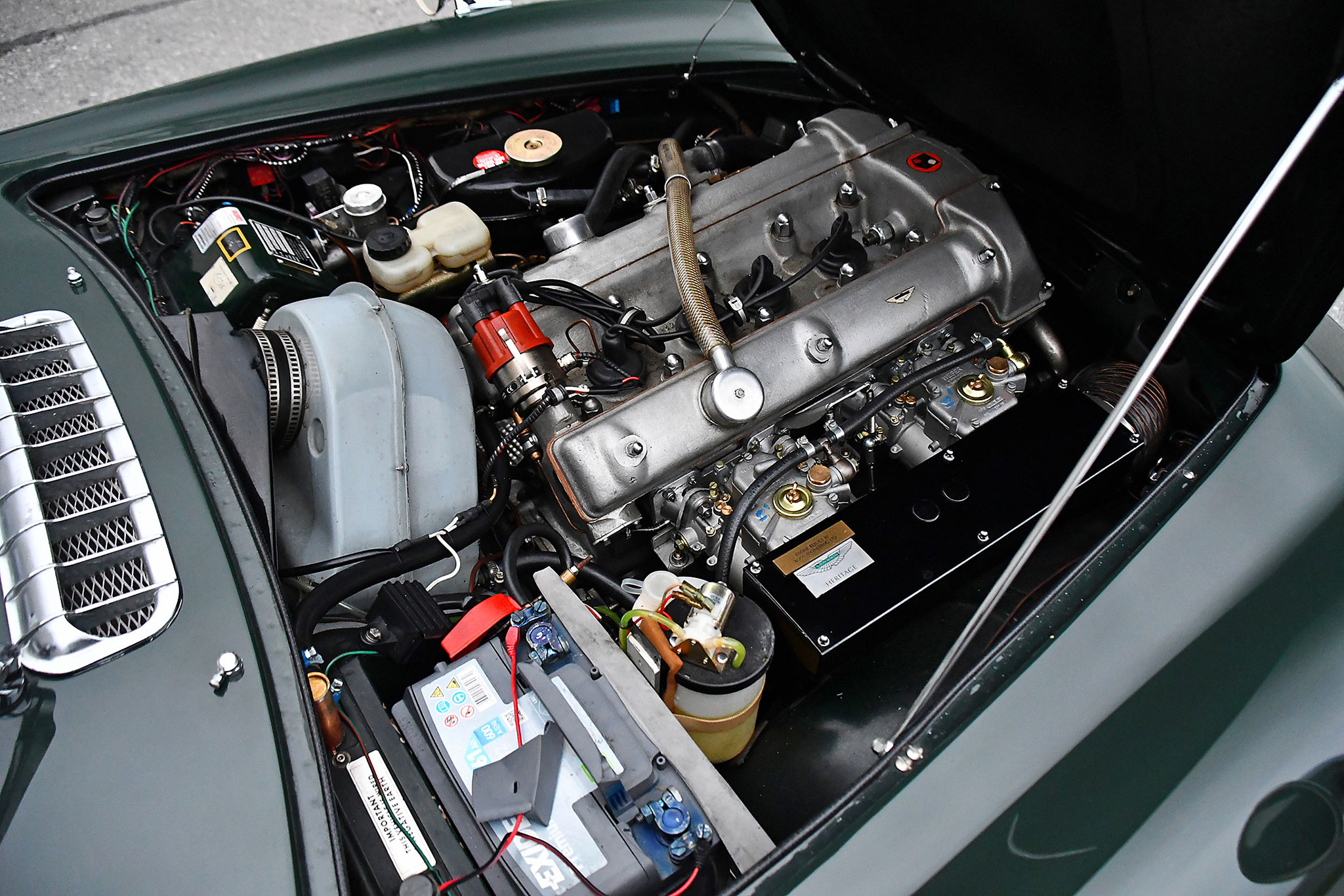 1963 Volvo P1800 une motorisation inédite signée Aston Martin.